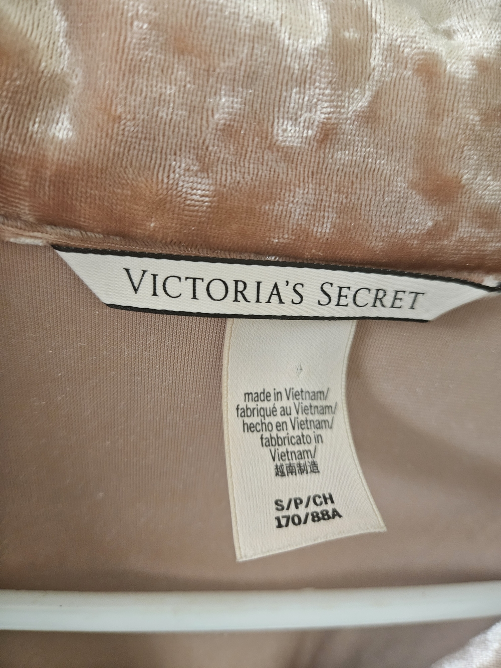 Victoria's Secret Blush Pink Velvet Button-Up Pajama Top - Picture 7 of 11